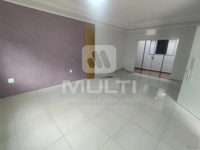 Casa aluguel em Alto Umuarama, Uberlândia