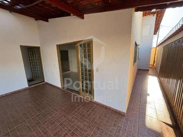 Casa aluguel em Região Geográfica Imediata de Uberlândia, Oliveira Fortes