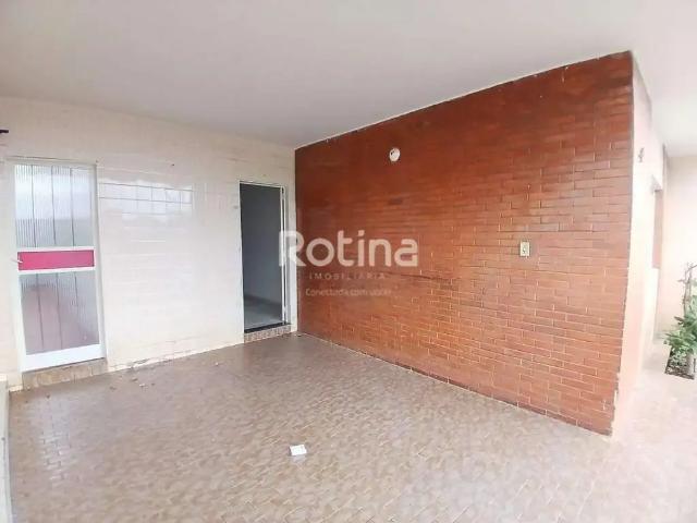 Casa aluguel em Região Geográfica Imediata de Uberlândia, Oliveira Fortes