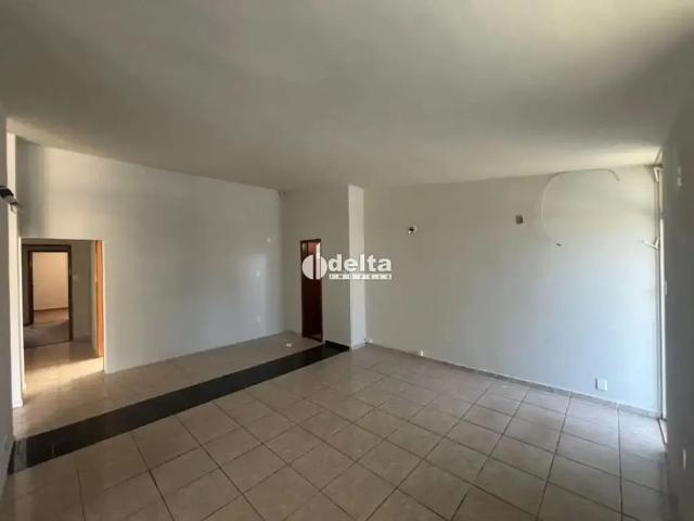 Casa aluguel em Região Geográfica Imediata de Uberlândia, Oliveira Fortes