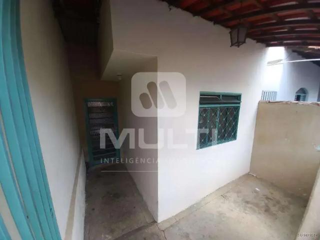 Casa aluguel em Região Geográfica Imediata de Uberlândia, Oliveira Fortes