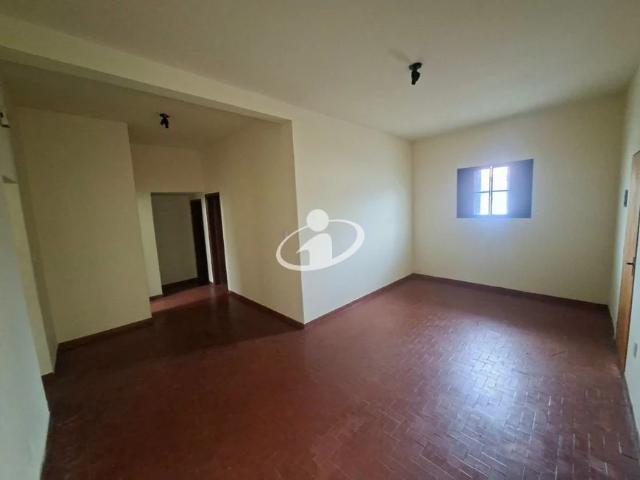 Casa aluguel em Setor Central, Uberlândia
