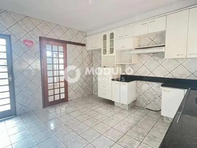 Casa aluguel em Região Geográfica Imediata de Uberlândia, Oliveira Fortes