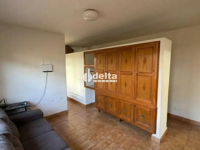 Casa aluguel em Setor Central, Uberlândia