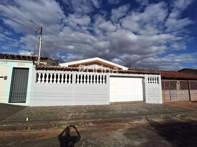 Casa aluguel em Região Geográfica Imediata de Uberlândia, Oliveira Fortes