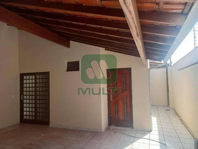 Casa aluguel em Região Geográfica Imediata de Uberlândia, Oliveira Fortes
