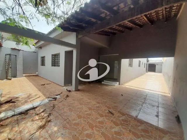 Casa aluguel em Região Geográfica Imediata de Uberlândia, Oliveira Fortes