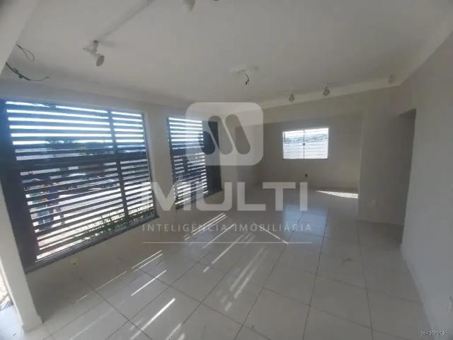 Casa aluguel em Luizote de Freitas, Uberlândia