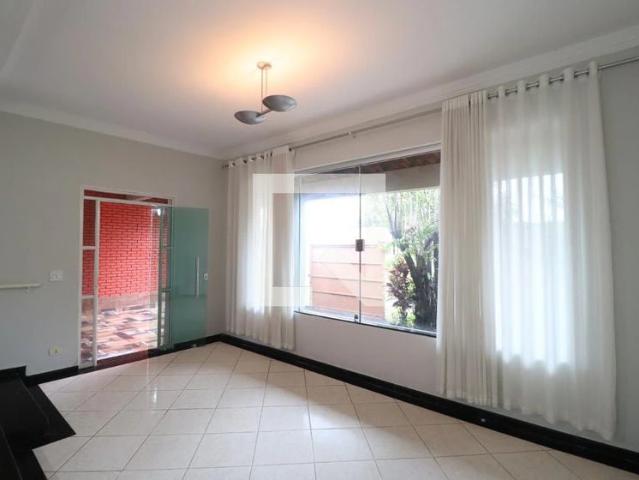 Casa aluguel em Jardim das Palmeiras, Uberlândia
