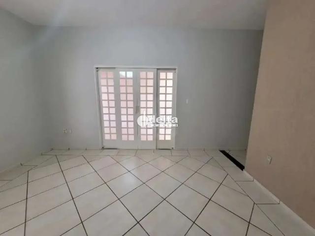 Casa aluguel em Região Geográfica Imediata de Uberlândia, Oliveira Fortes