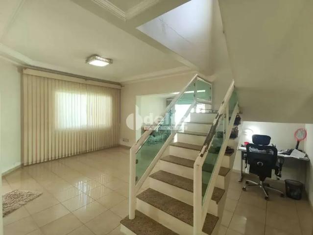 Casa aluguel em Região Geográfica Imediata de Uberlândia, Oliveira Fortes