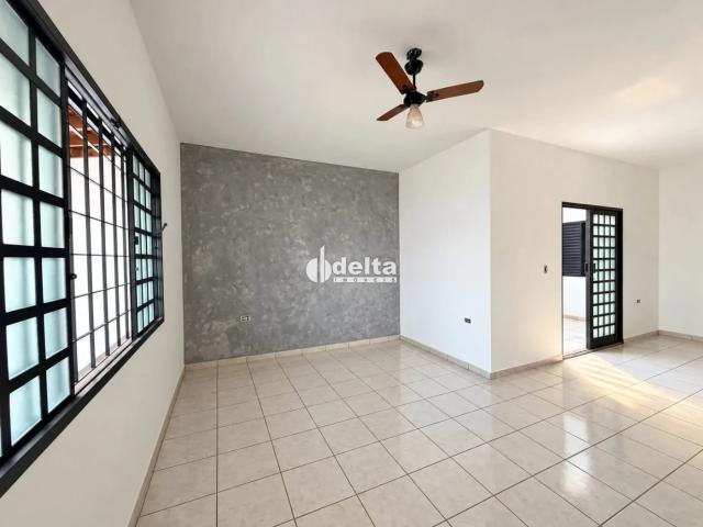 Casa aluguel em Luizote de Freitas, Uberlândia