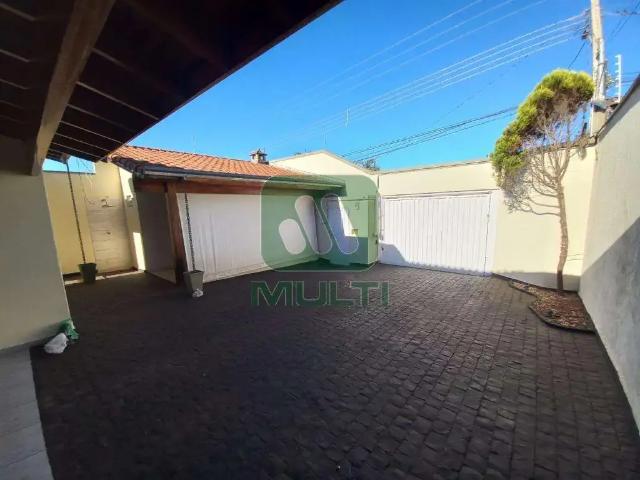 Casa aluguel em Região Geográfica Imediata de Uberlândia, Oliveira Fortes
