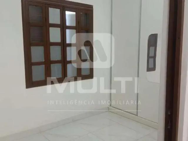 Casa aluguel em Setor Central, Uberlândia