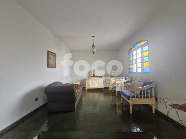 Casa aluguel em Setor Central, Uberlândia