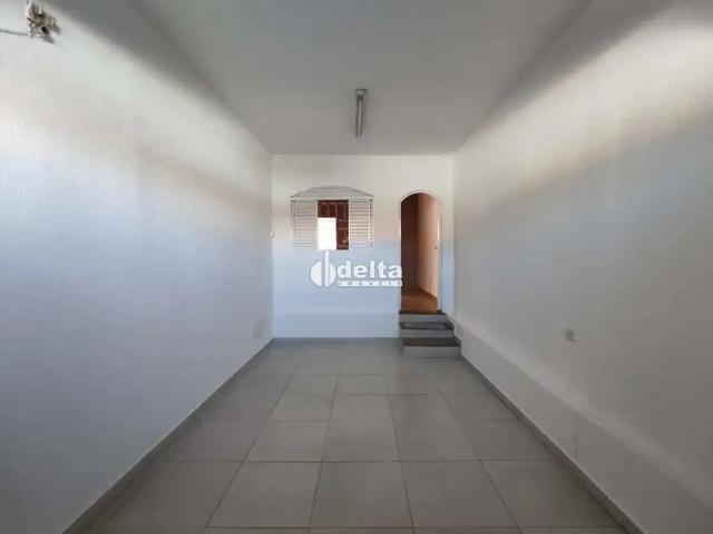 Casa aluguel em Região Geográfica Imediata de Uberlândia, Oliveira Fortes