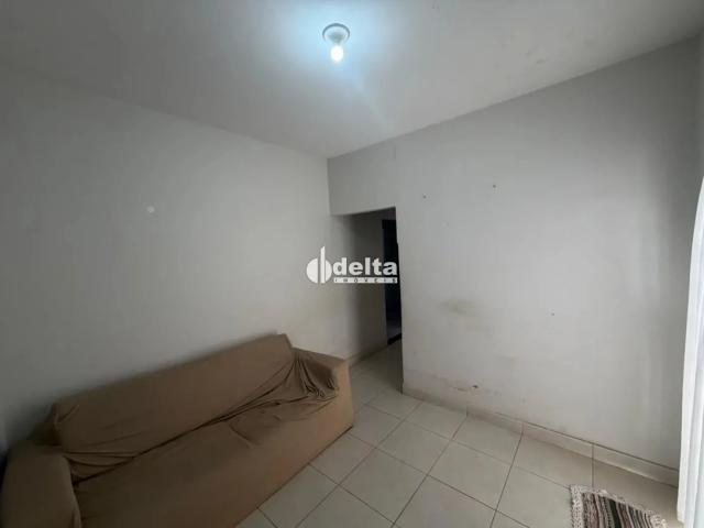 Casa aluguel em Setor Central, Uberlândia