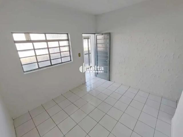 Casa aluguel em Região Geográfica Imediata de Uberlândia, Oliveira Fortes