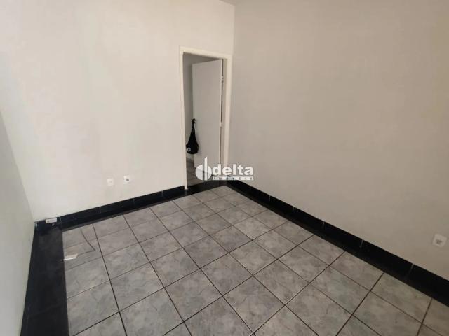 Casa aluguel em Setor Central, Uberlândia