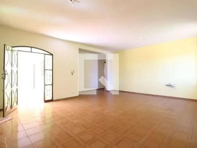 Casa aluguel em Setor Central, Uberlândia
