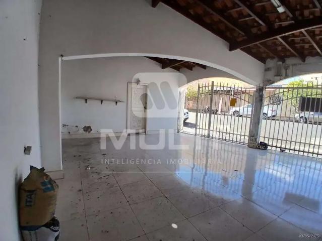 Casa aluguel em Setor Central, Uberlândia