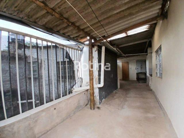 Casa aluguel em Setor Central, Uberlândia