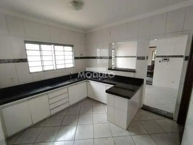 Casa aluguel em Região Geográfica Imediata de Uberlândia, Oliveira Fortes