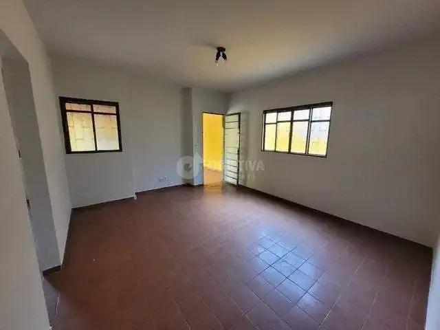 Casa aluguel em Região Geográfica Imediata de Uberlândia, Oliveira Fortes