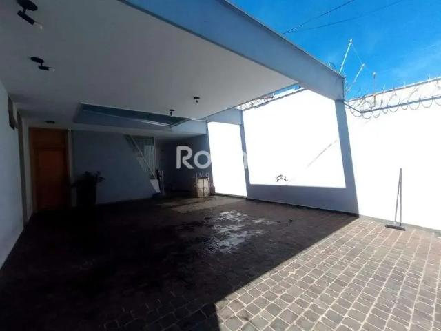 Casa aluguel em Região Geográfica Imediata de Uberlândia, Oliveira Fortes