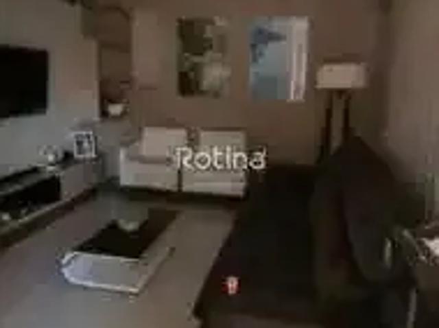Casa aluguel em Segismundo Pereira, Uberlândia