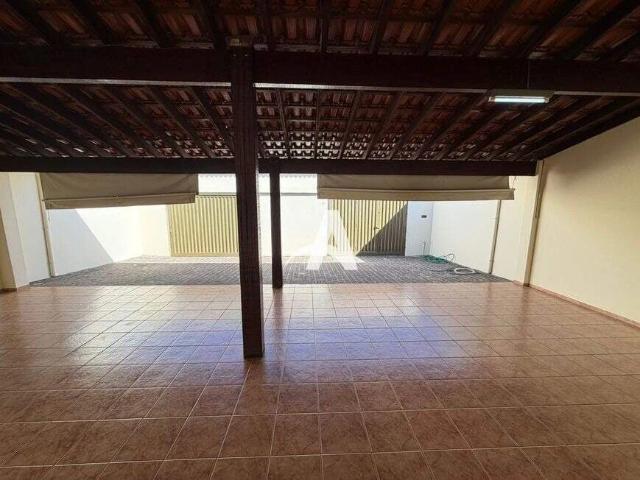 Casa aluguel em Segismundo Pereira, Uberlândia