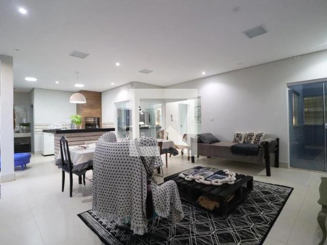 Casa aluguel em Setor Sul, Uberlândia