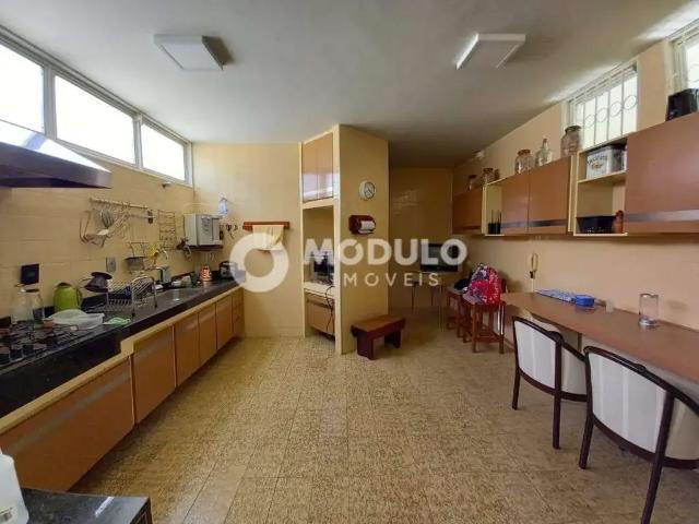 Casa aluguel em Setor Central, Uberlândia