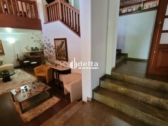 Casa aluguel em Setor Central, Uberlândia