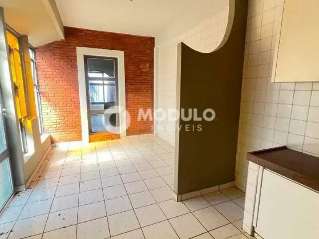 Casa aluguel em Setor Central, Uberlândia