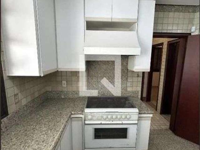 Casa aluguel em Setor Central, Uberlândia