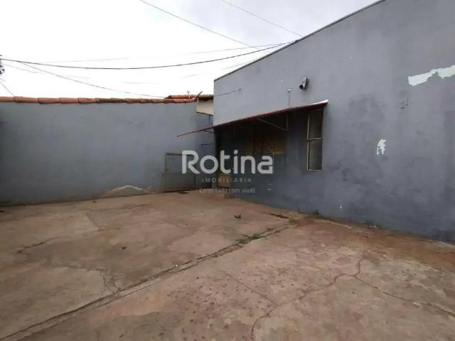 Casa aluguel em Região Geográfica Imediata de Uberlândia, Oliveira Fortes