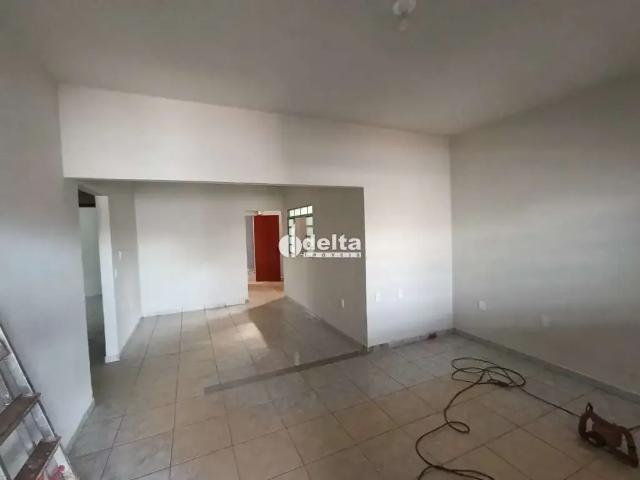 Casa aluguel em Região Geográfica Imediata de Uberlândia, Oliveira Fortes