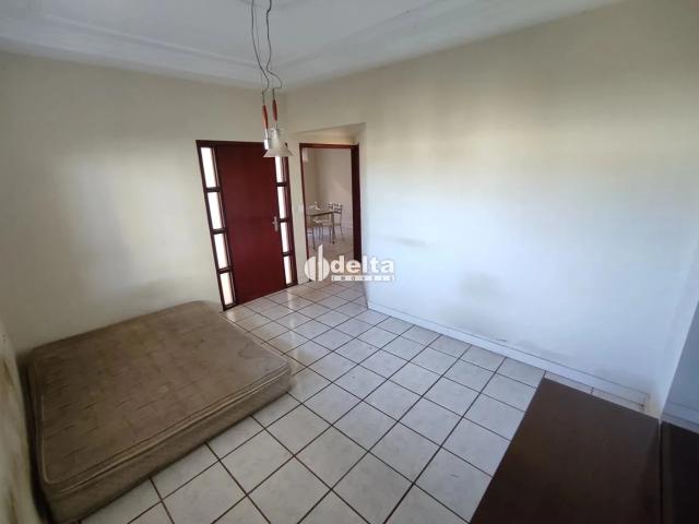 Casa aluguel em Setor Central, Uberlândia