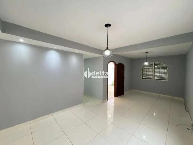 Casa aluguel em Região Geográfica Imediata de Uberlândia, Oliveira Fortes