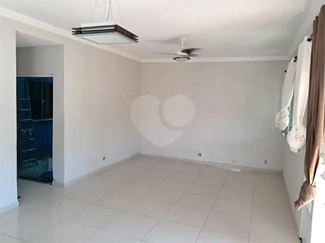 Casa aluguel em Região Geográfica Imediata de Volta Redonda-Barra Mansa, Volta Redonda