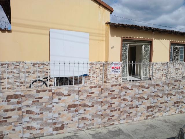 Casa venda em Almenara, Região Geográfica Intermediária de Teófilo Otoni