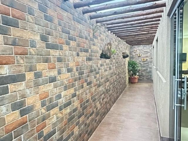 Casa venda em Região Geográfica Imediata de Anápolis, Anápolis