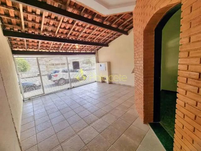 Casa venda em Região Imediata de Guaratinguetá, Região Metropolitana do Vale do Paraíba e Litoral Norte