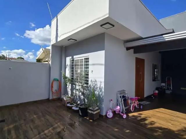 Casa venda em Região Geográfica Imediata de Apucarana, Apucarana