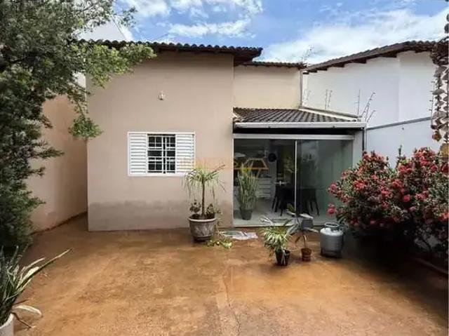 Casa venda em Região Geográfica Imediata de Uberlândia, Araguari