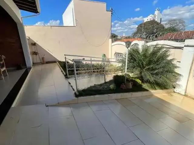 Casa venda em Região Geográfica Imediata de Uberlândia, Araguari