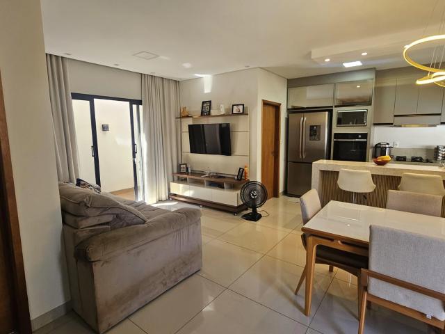 Casa venda em Jardim Selmi Dei I, Araraquara