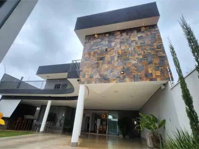 Casa venda em Região Imediata de Araraquara, Araraquara