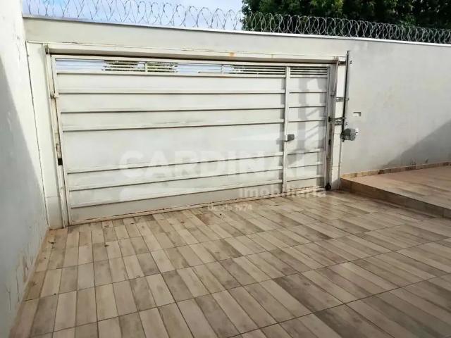 Casa venda em Jardim Selmi Dei I, Araraquara
